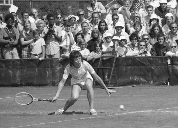 網(wǎng)球場(chǎng)地標(biāo)準(zhǔn)尺寸詳解：寬度究竟是多少？