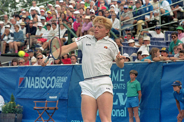 錦標賽挑戰(zhàn)賽：贏取限量球拍和服裝獎勵