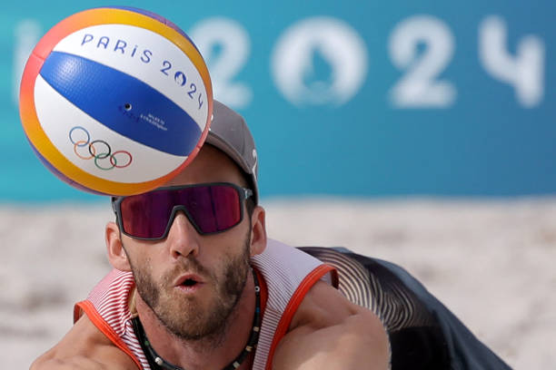 團隊之魂:16號排球運動員的領導力與犧牲