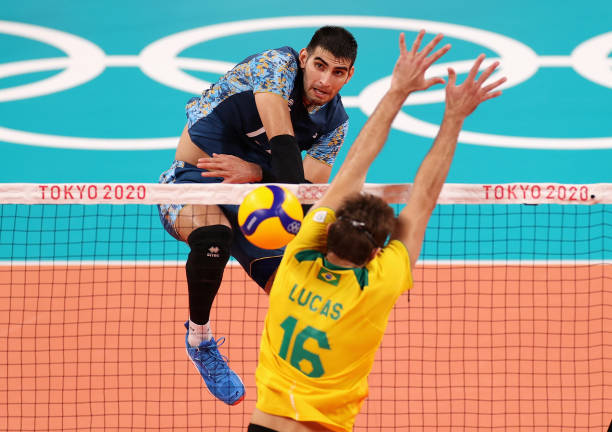 中考排球考試合格標(biāo)準(zhǔn)解析：墊球次數(shù)與技術(shù)要求