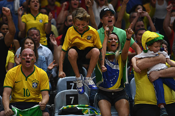 運動員如何避免觸網(wǎng)犯規(guī)？技巧與規(guī)則解讀