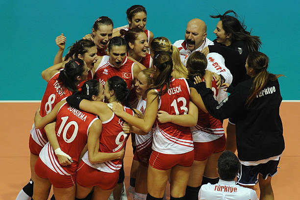 排球比賽規(guī)則：局?jǐn)?shù)、時(shí)長(zhǎng)及決勝局詳解