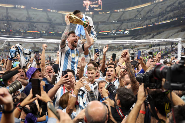 法國(guó)隊(duì)奪冠背后的故事：2018年世界杯的精彩瞬間