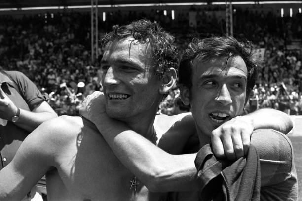 乒乓球世界杯和世錦賽分別幾年舉辦一次？